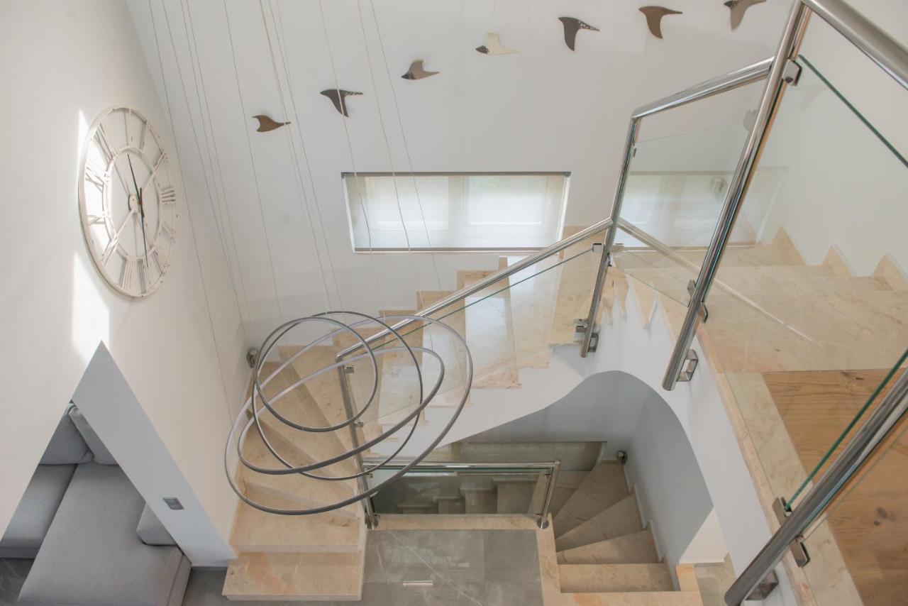 Palmyra Athens Villa ภายนอก รูปภาพ
